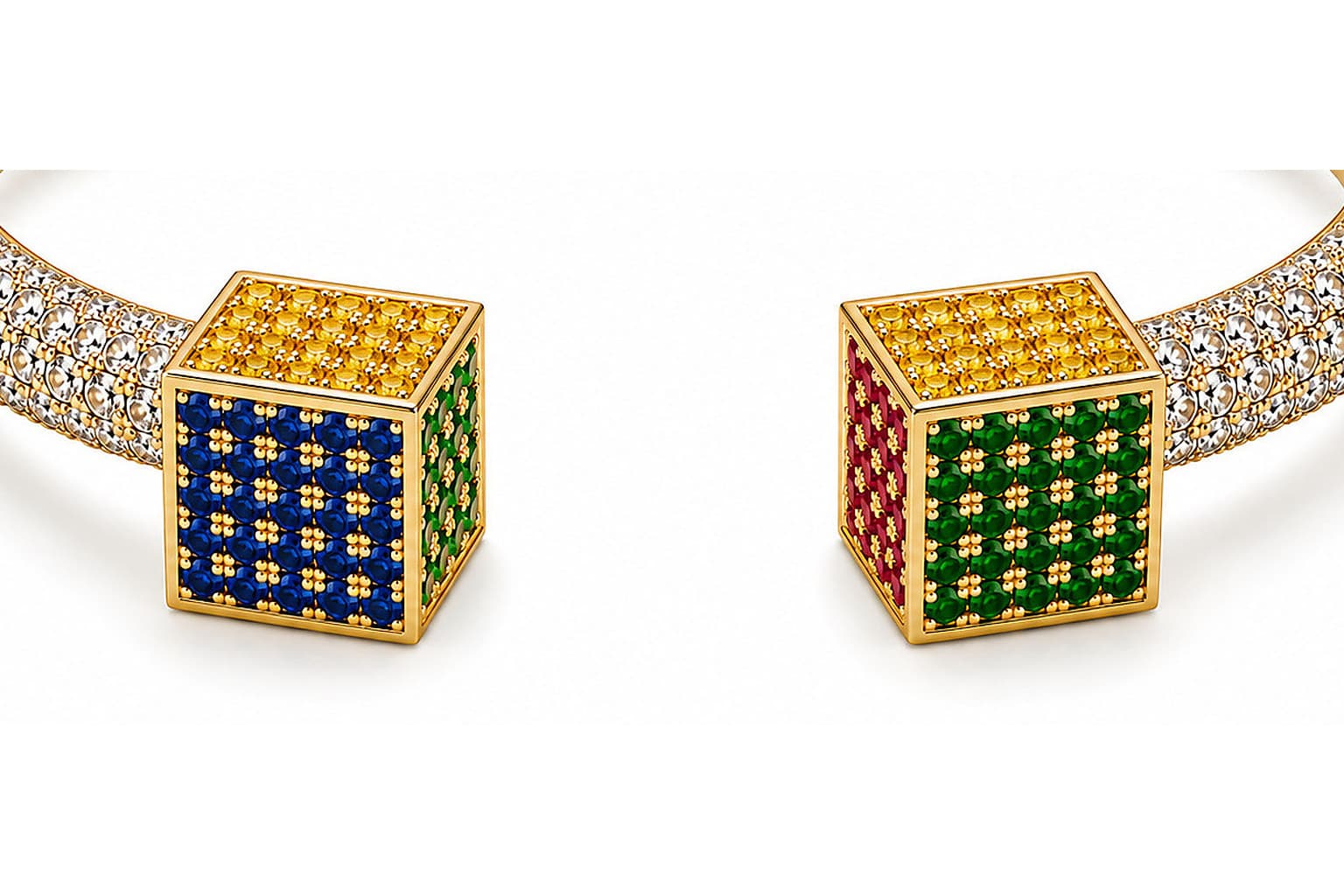Outside the Box Bracelet, the two cube terminals and the opening.
